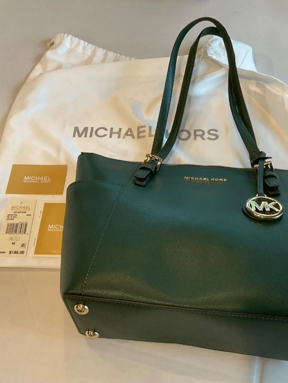 Michael Kors Jetset Moss Green Saffiano leather tote - Picture 4 of 8